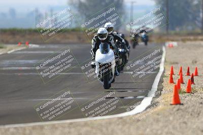 media/Sep-20-2025-TrackDaz (Sat) [[27f0cde673]]/B Group/220pm (Turn 9)/